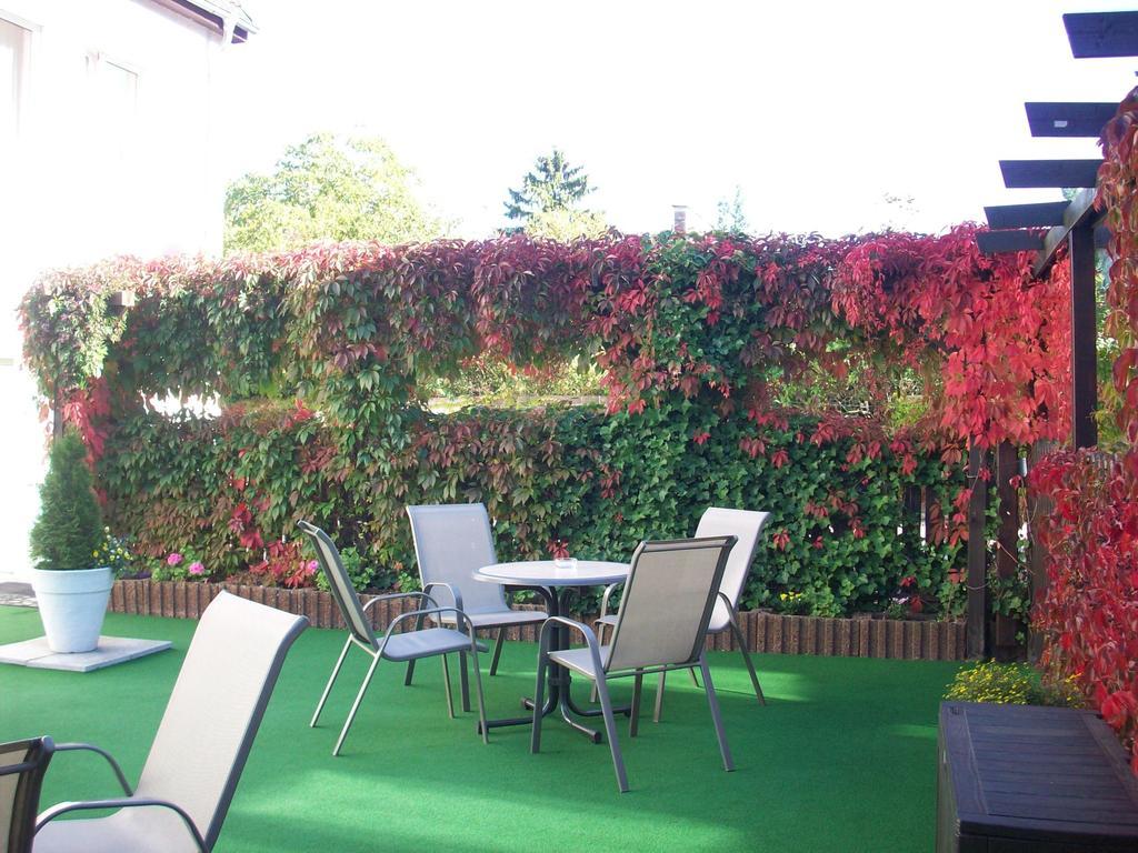Apartmentpension Am Krongut Потсдам Екстер'єр фото
