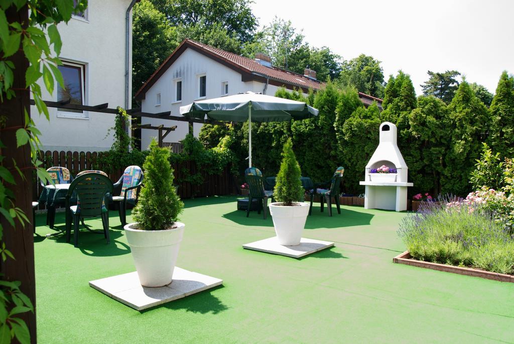 Apartmentpension Am Krongut Потсдам Екстер'єр фото